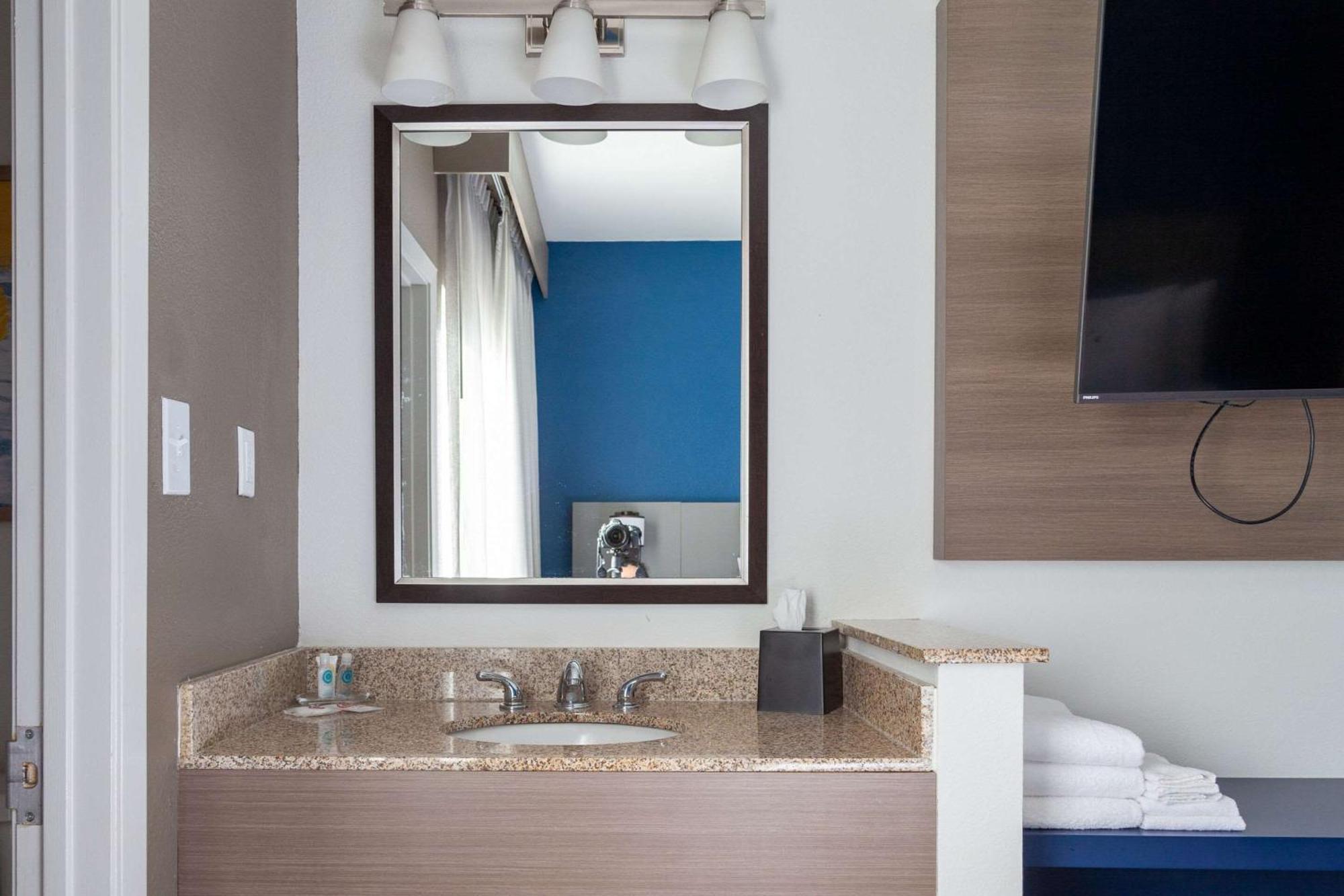 Comfort Suites Baton Rouge South I-10 Ngoại thất bức ảnh